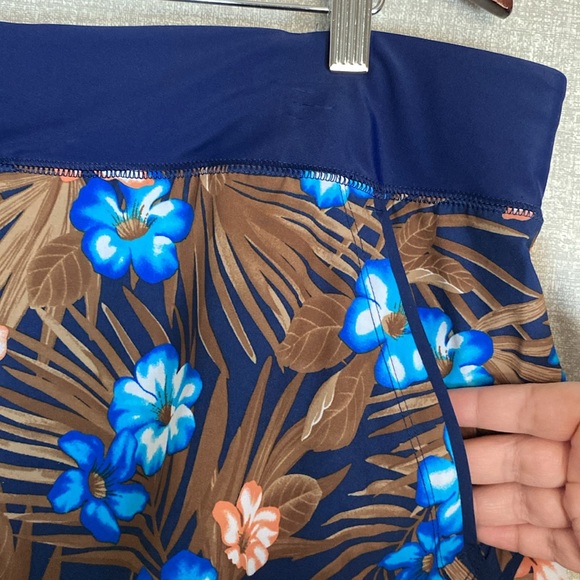 Lands End Women's Quick Dry Board Skort Swim Skirt Deep Navy Tropic Palm - Picture 5 of 6